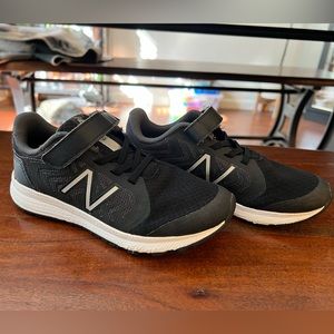 Boys New Balance size 2 worn once like new